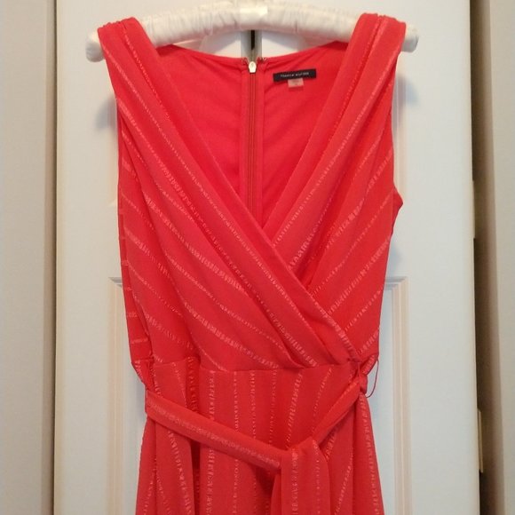 Tommy Hilfiger Women's Sleeveless Dress in Coral size 10. - Picture 3 of 9
